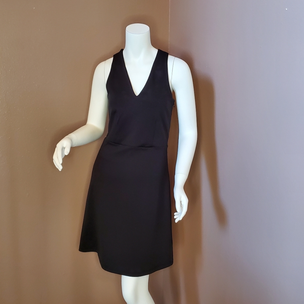 NWT GAP black Ponte knit T back dress size 0